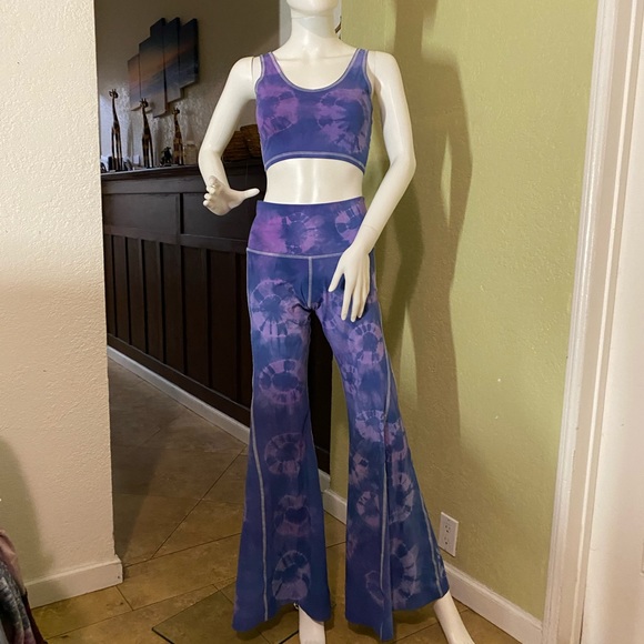 hand made Other - Set 2 pieces bell bottom one of the tops.